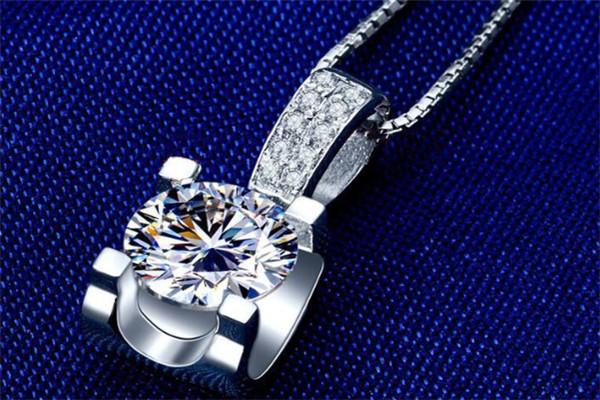 娅卡芙饰品商行